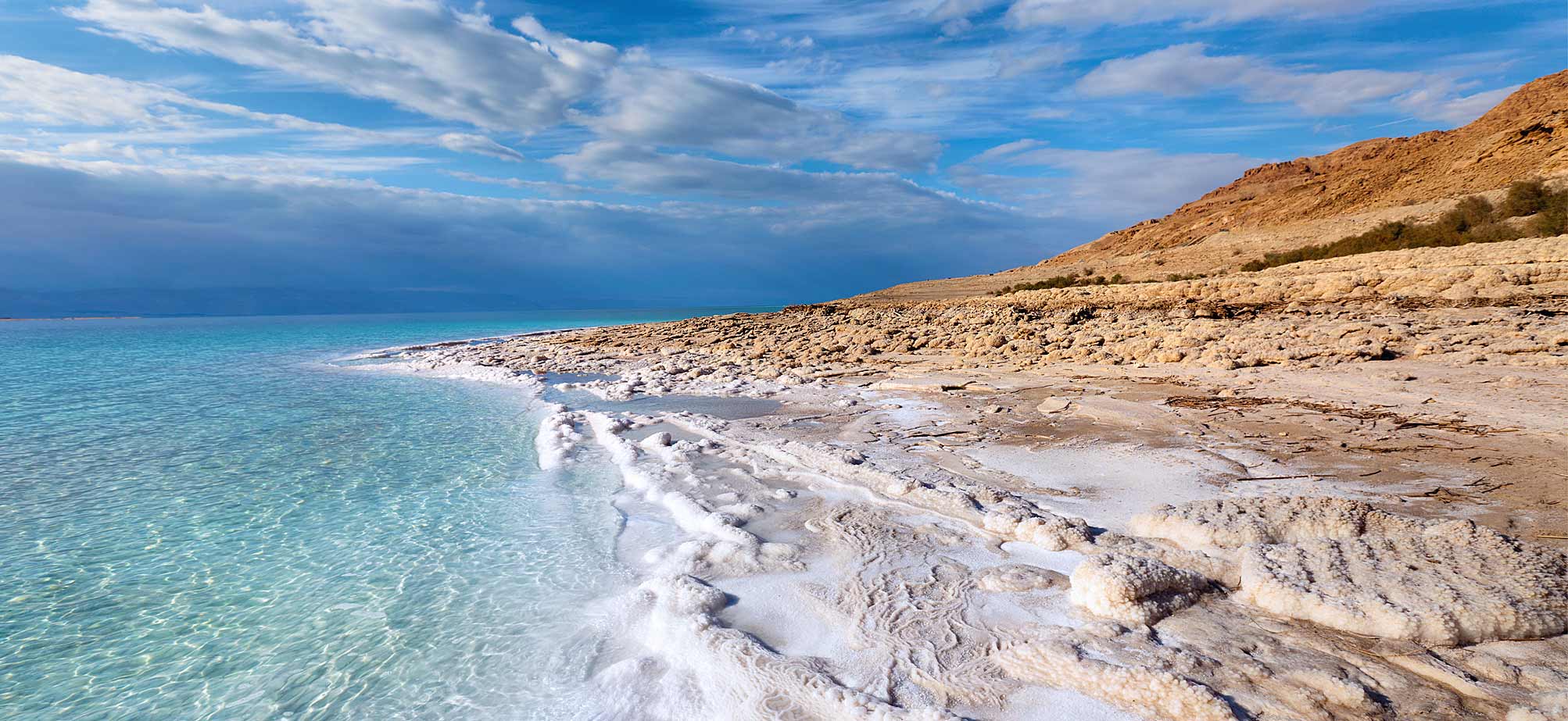Diversión en el Mar Muerto de Jordania 